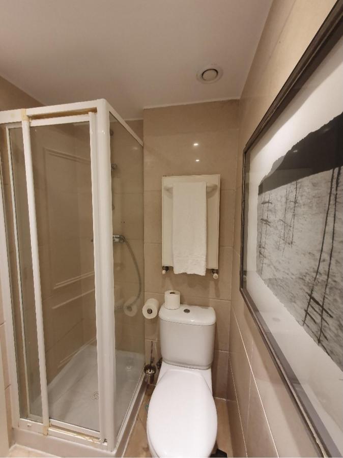 River View & Close To The Beach - Quarto Em Almada Eksteriør bilde