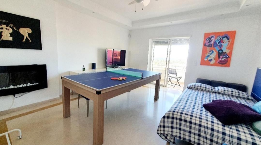 River View & Close To The Beach - Quarto Em Almada Eksteriør bilde